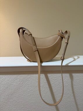 Polène - Numéro Dix
EDITION SMOOTH BEIGE